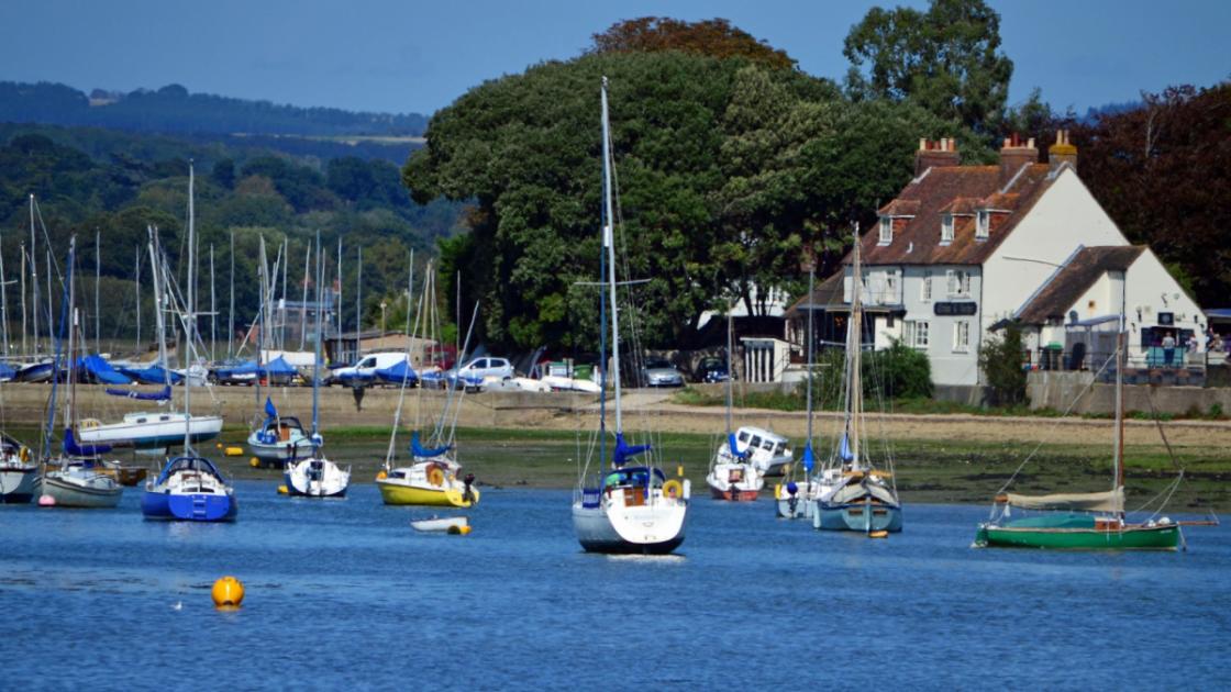 7 must visit waterside pubs in Sussex 