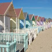 Mersea beach huts (c) robin byles, Flickr (CC BY 2.0)