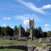 The friary ruins Bury St Edmunds (c) George Redgrave, Flickr (CC BY 2.0)
