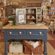 Country cottage furniture of Dovetail Vintage Photo: Viewpoint Studios