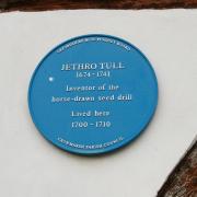 Blue plaque in Crowmarsh Gifford, Oxon, commemorating Jethro Tull's period of residence, 1700-10.