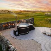 The Wild Garden sauna and wood-fired hot tubs. ©Maciej Zalewski_Nomadiqa Ltd