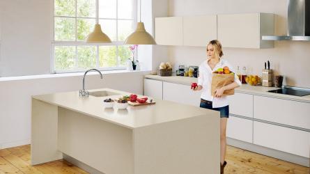 Use quartz to give a clean airy feel to your kitchen
