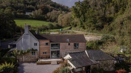 Stone Farm Cottage is now the perfect house in the perfect location (c) SG Haywood Photography