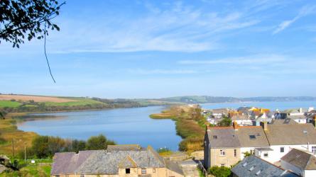 Slapton Ley lies behind the coast, separated by a narrow strip of land that carries the road and South West Coast Path
